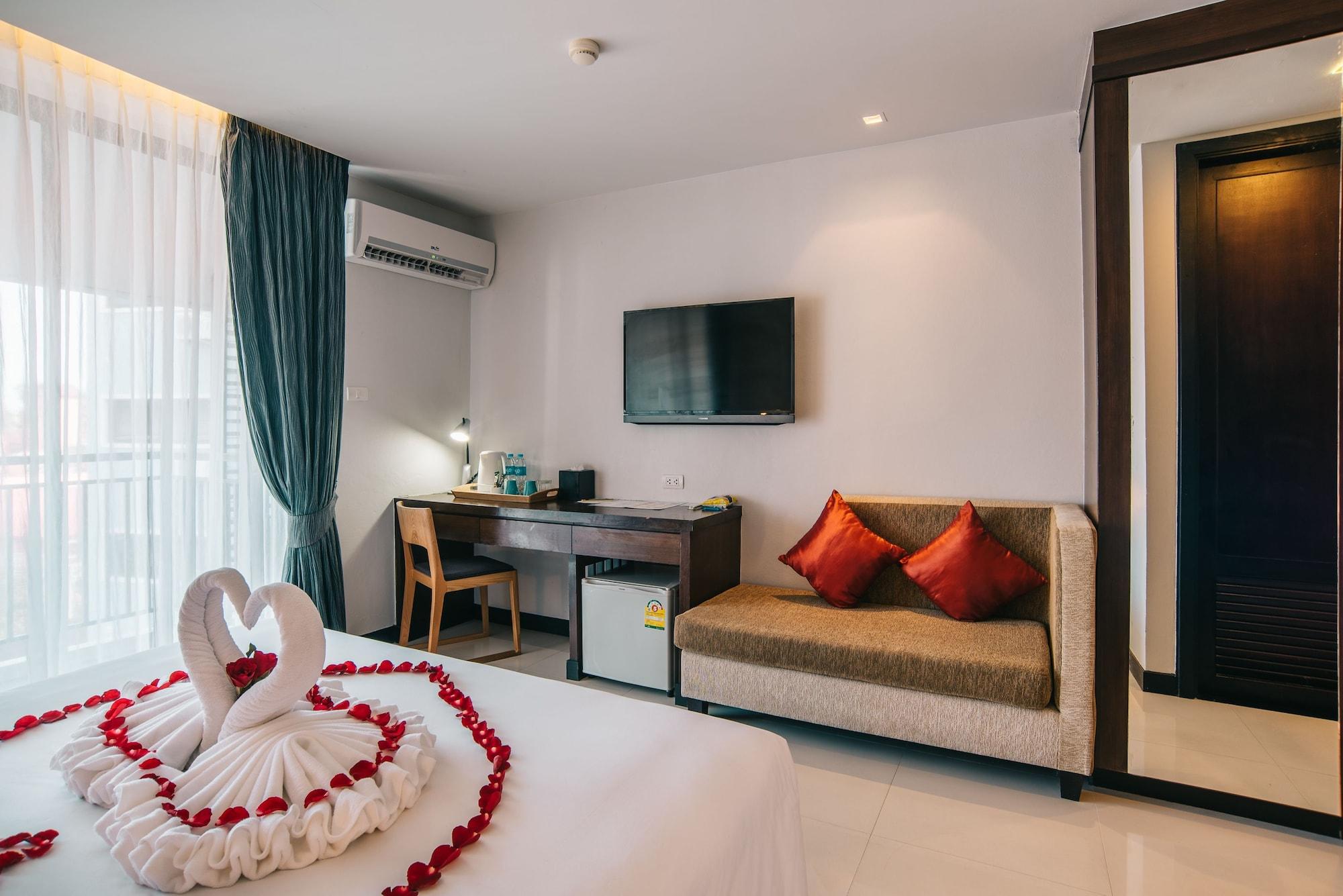 Citrus Patong Hotel By Compass Hospitality Eksteriør bilde